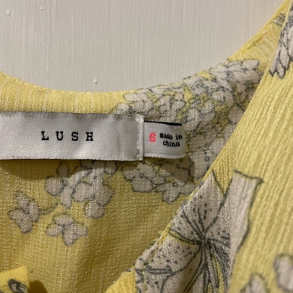 Floral Yellow Ruffle Top - Picture 5 of 6